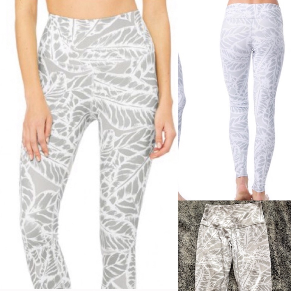 ALO Yoga Gray White Palm Leaf Workout Leggings